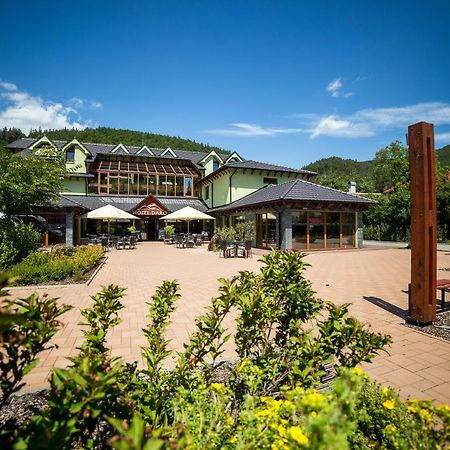 Hotel Daro Banská Štiavnica エクステリア 写真